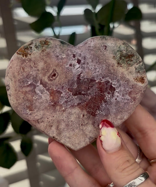 pink amethyst heart - comes with stand 9.5cm