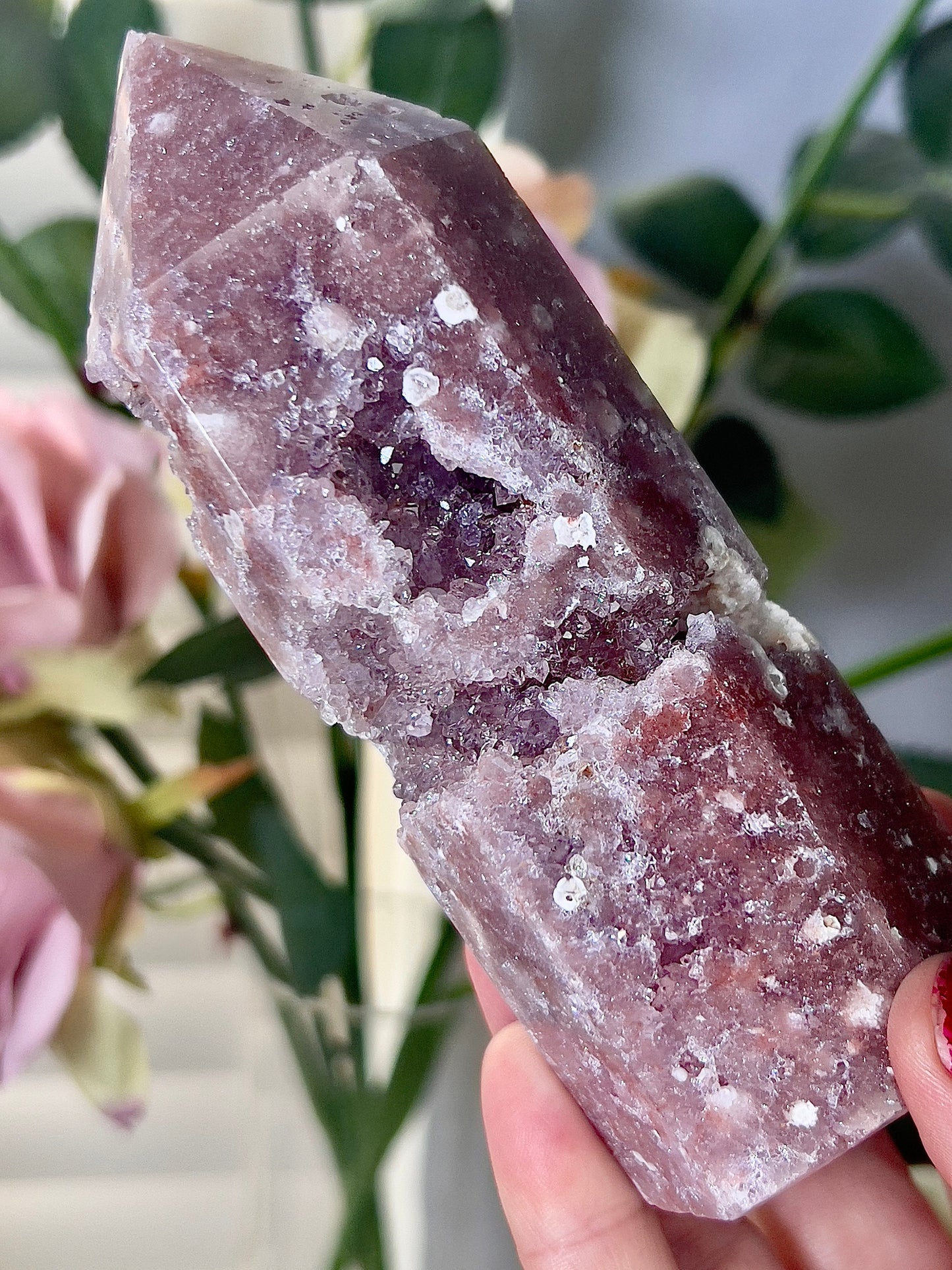 High grade, berry red pink amethyst tower 0.410g 13cm