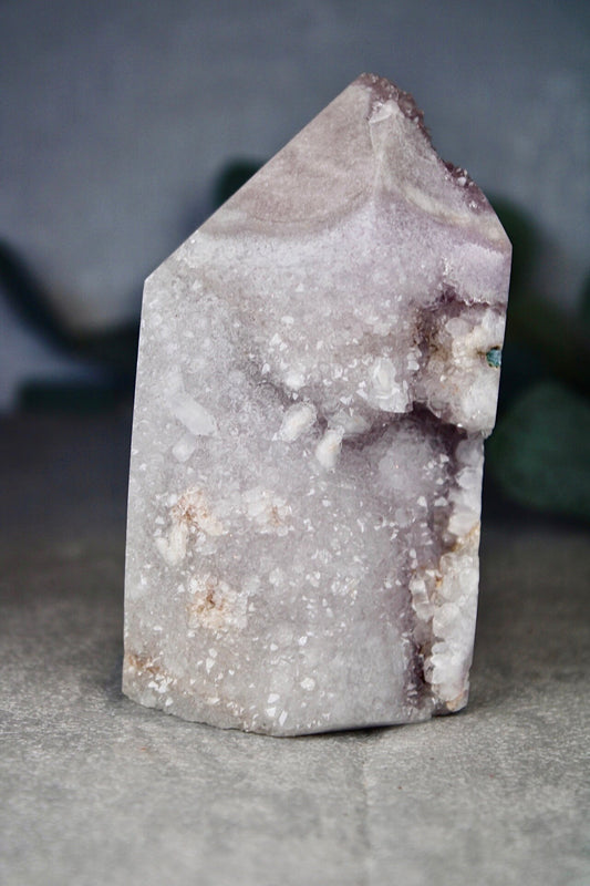 Light purple, pink amethyst tower full of druzy and green jasper 615g 11.5cm(H) 6.5cm(w)