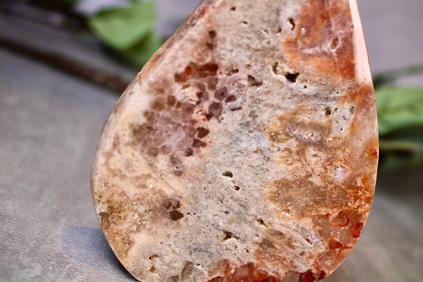 Colourful Pink amethyst, flame with jasper and agate formations 290g 12cm(h) 8.5cm(w)