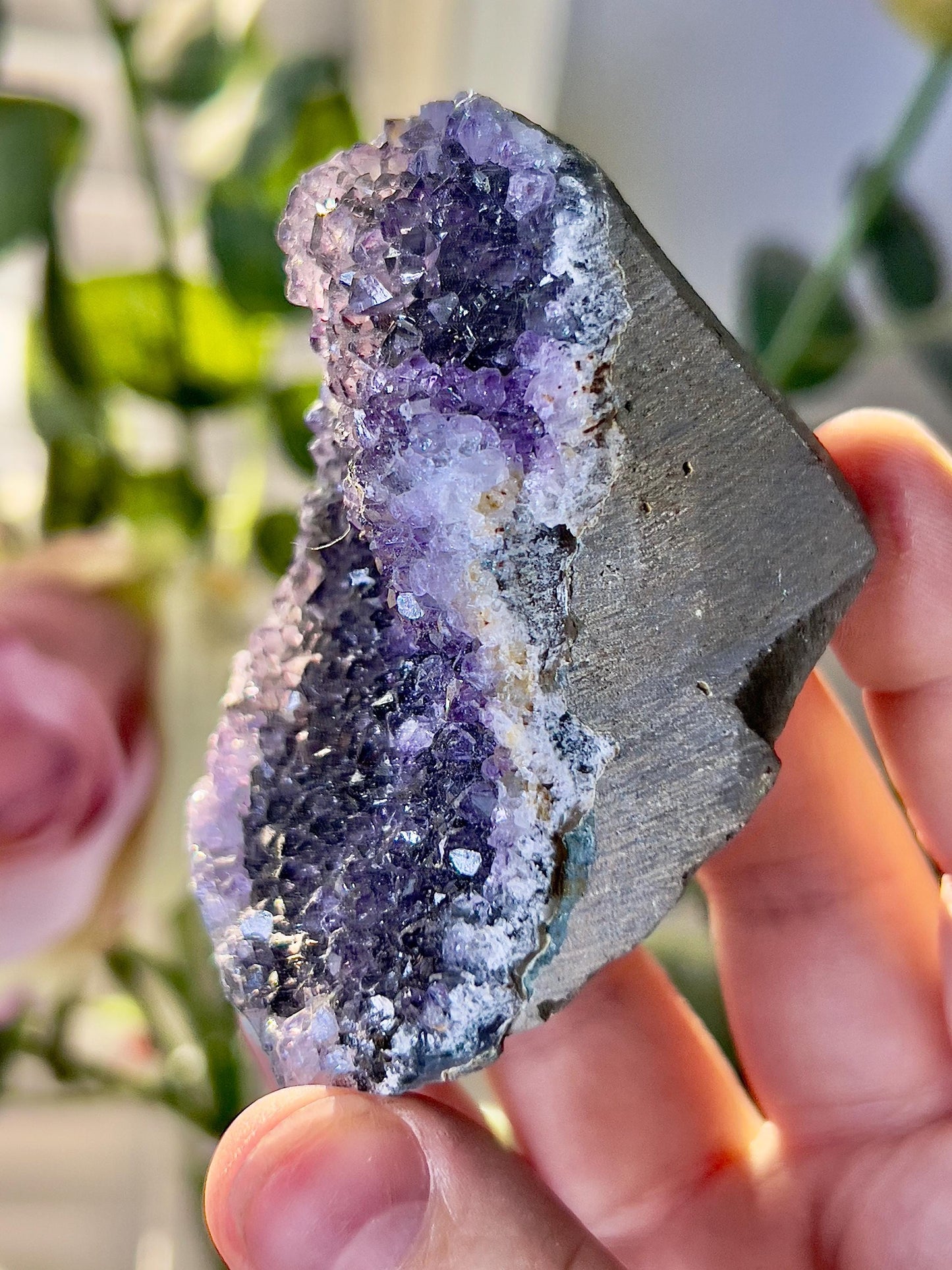 amethyst cutbase freeform 125g 5cm(h) 6cm(w)