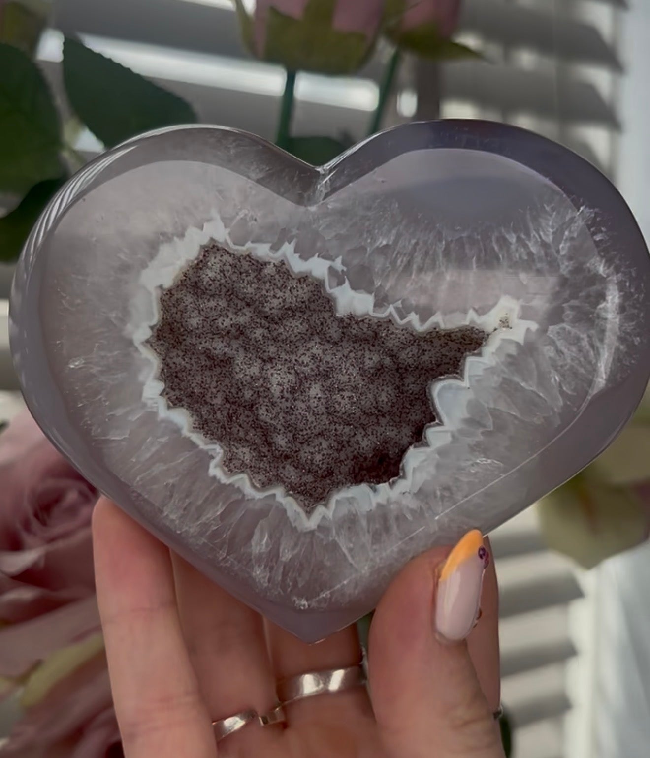 Beautiful, high quality, agate heart with druzy - stand included