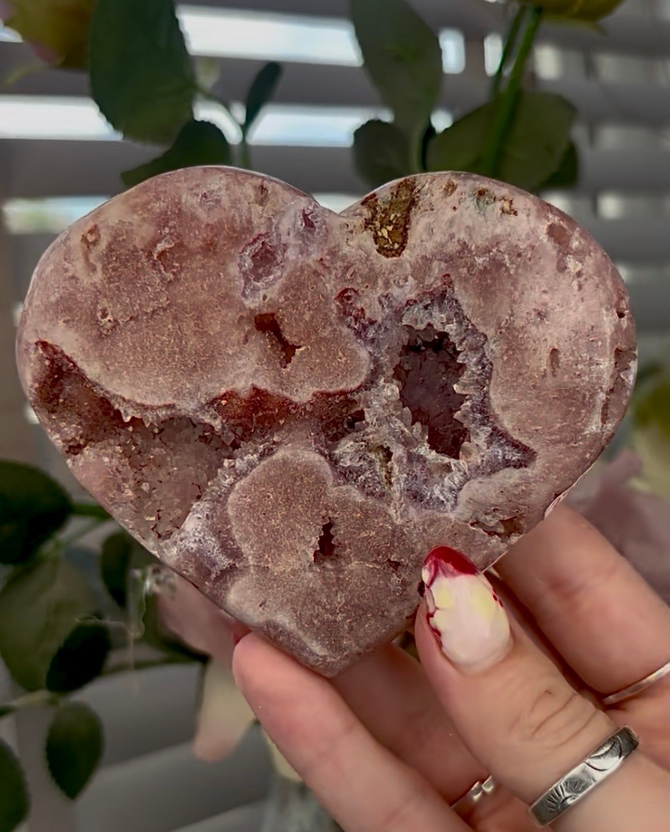 Pretty pink amethyst heart - comes with stand (10cm)