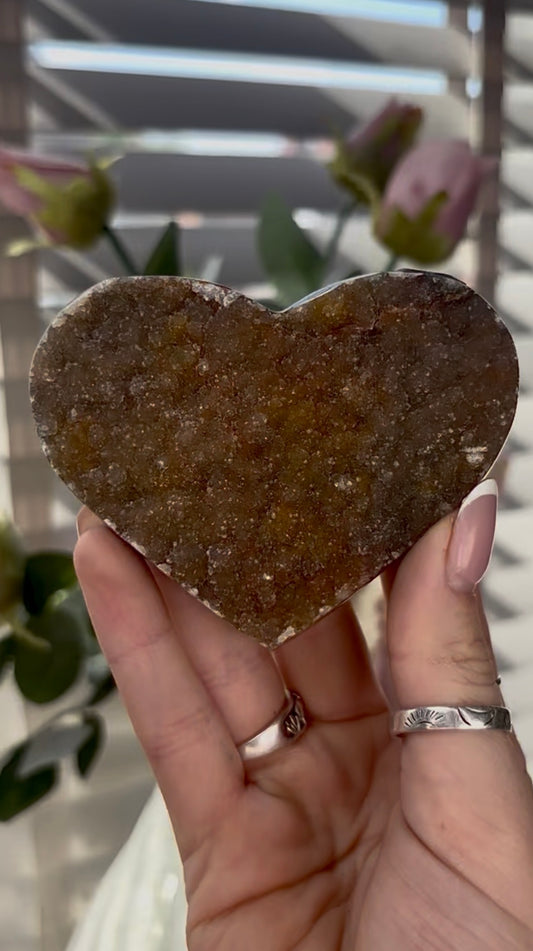 Uruguay amethyst heart - comes with stand