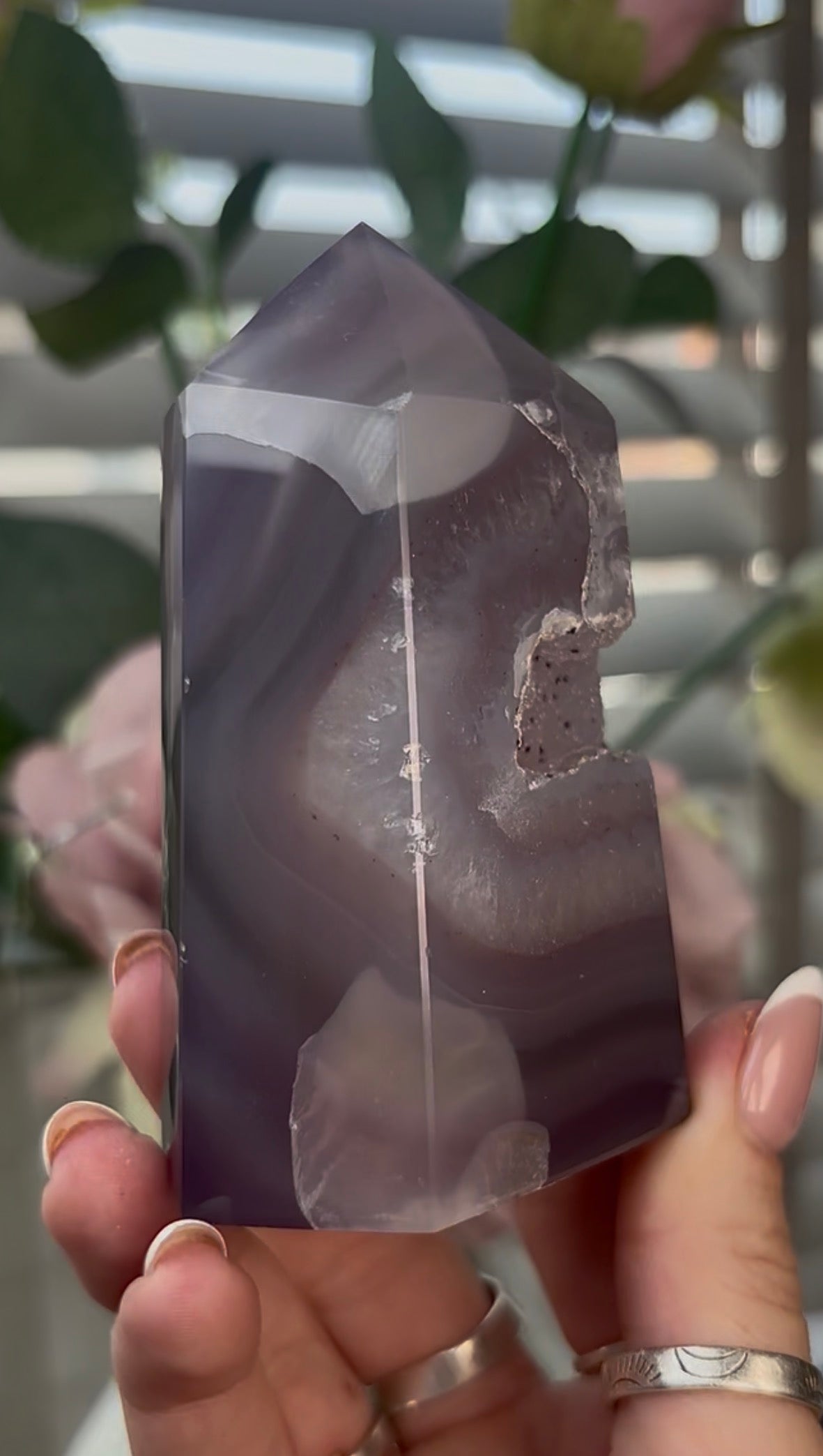 Beautiful, agate tower with druzy