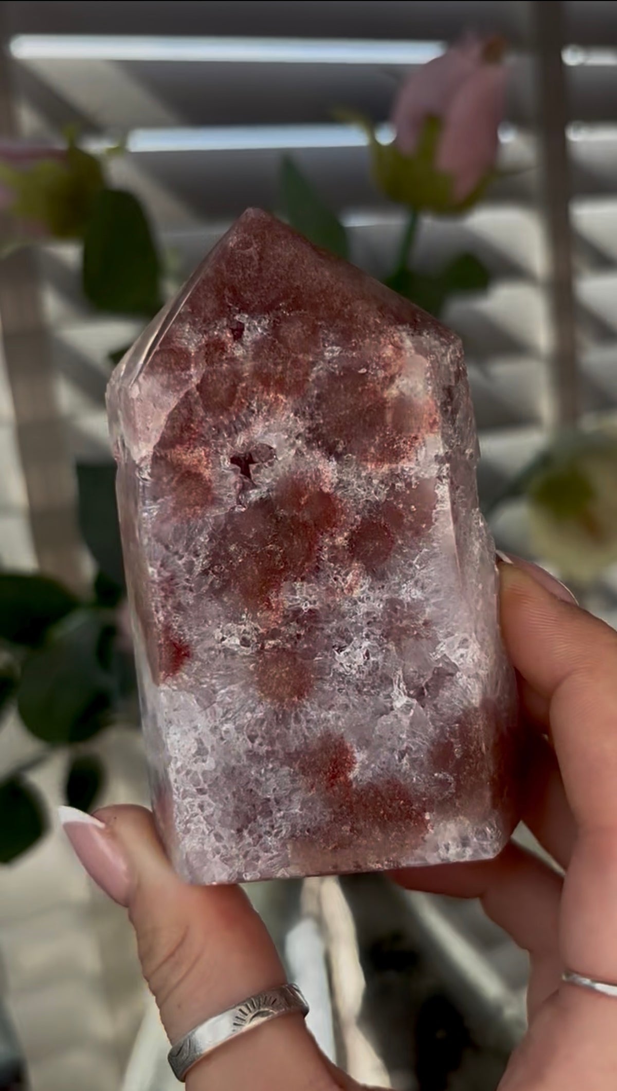 Beautiful, high quality, Pink amethyst tower 9.5cm(h) by 6cm(w)