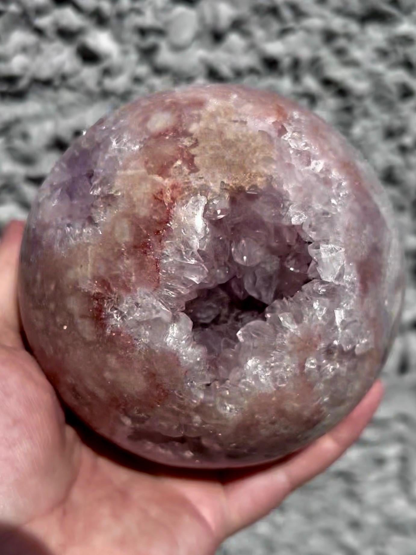 large, high grade, statement pink amethyst with a red/pink tone &beautiful lilac quartz 1.377kg