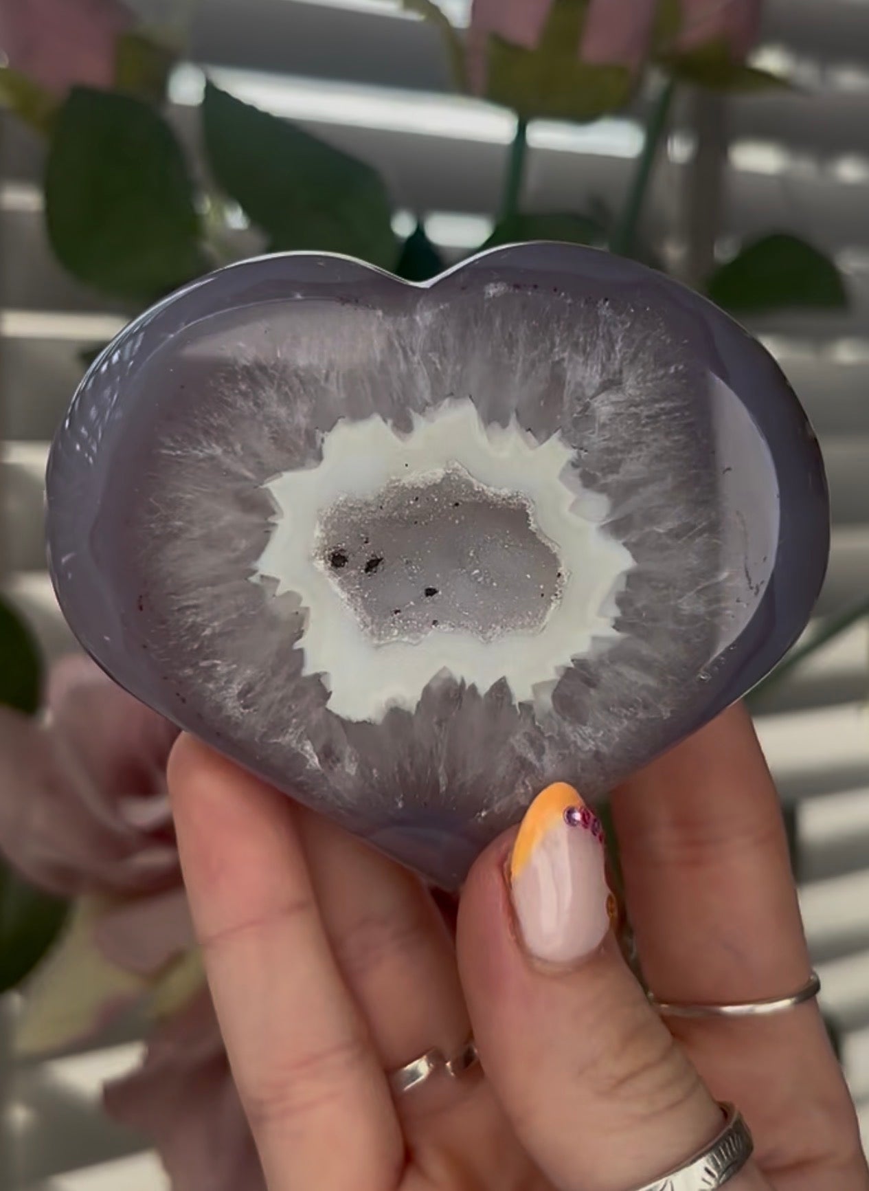 Beautiful, high quality, agate heart with druzy - stand included
