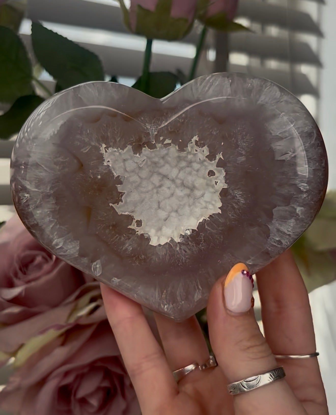 Beautiful, high quality, agate heart with druzy - stand included
