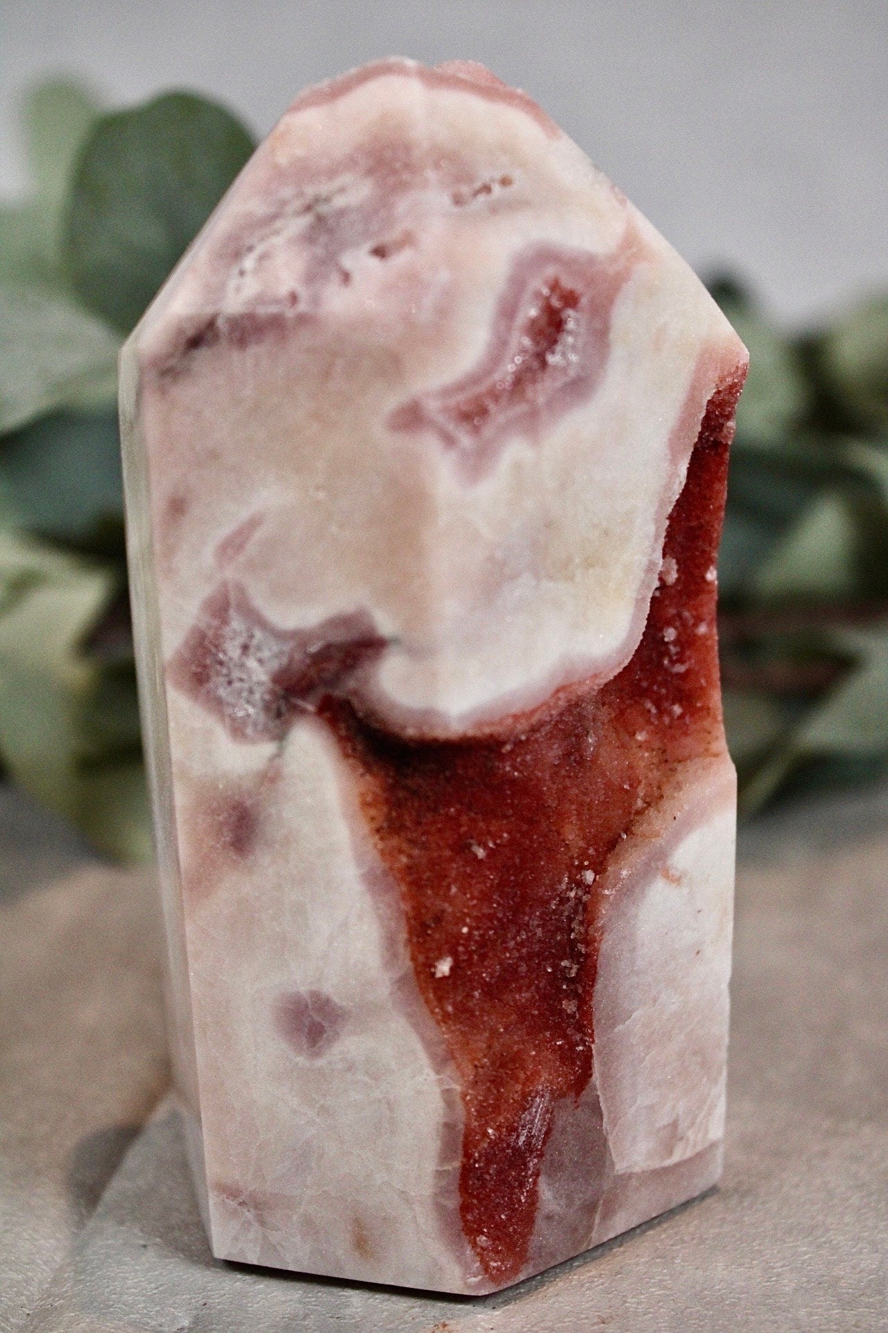 Stunning Pink amethyst tower with red druzy - 650g 11.5cm (h)