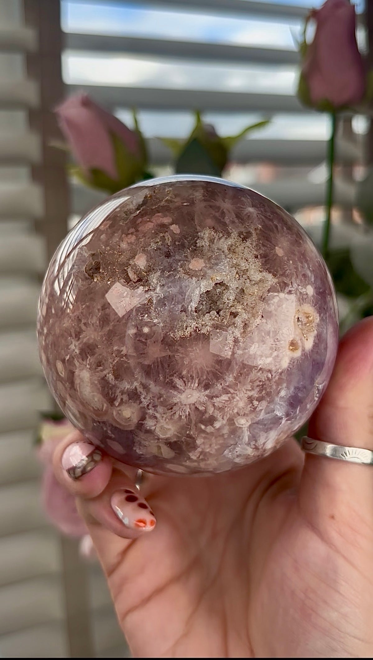 High grade, amethyst Flower agate sphere with high clarity quartz