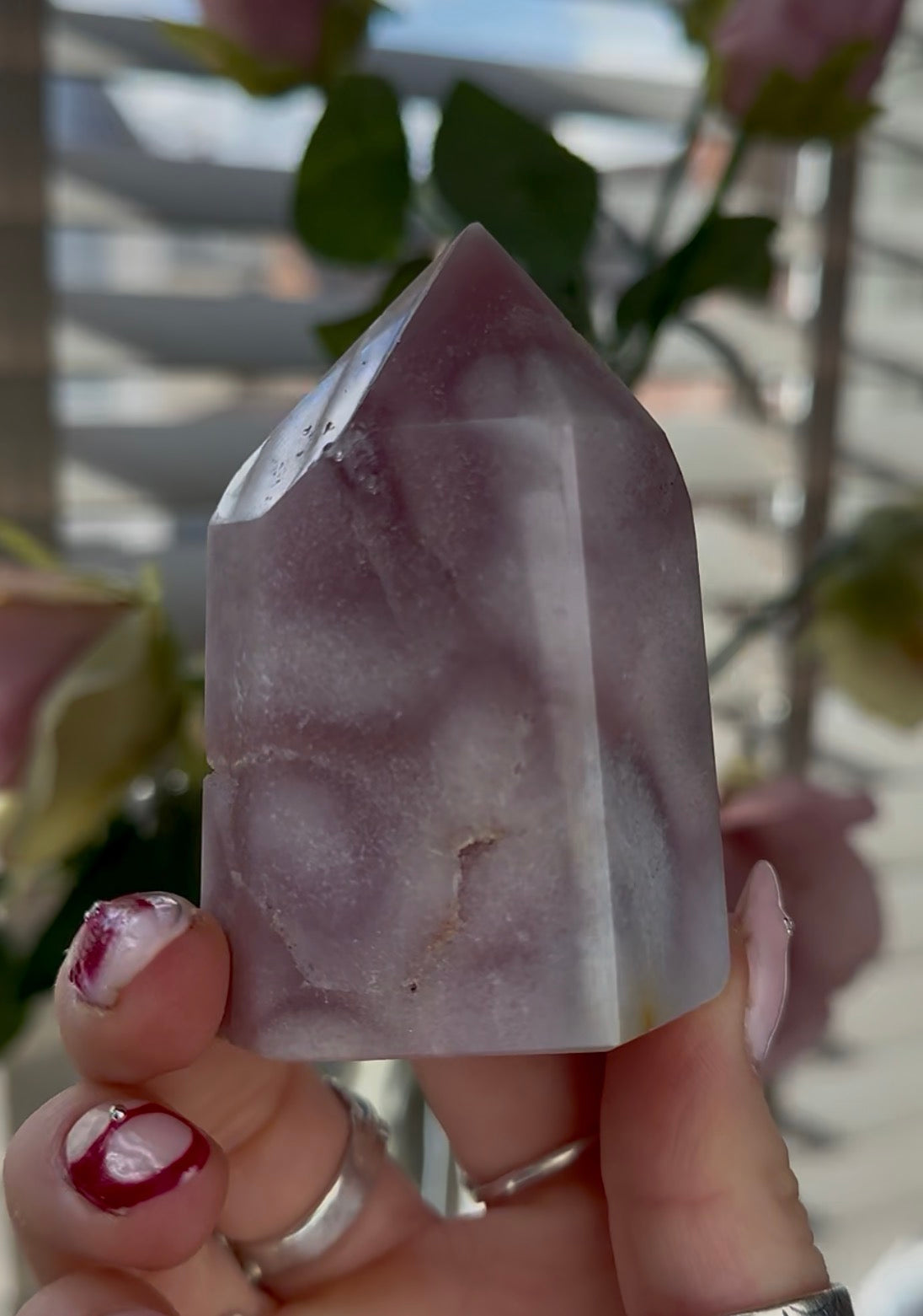 Pink amethyst tower in lilac tones 7.5cm(h) 5cm(w)