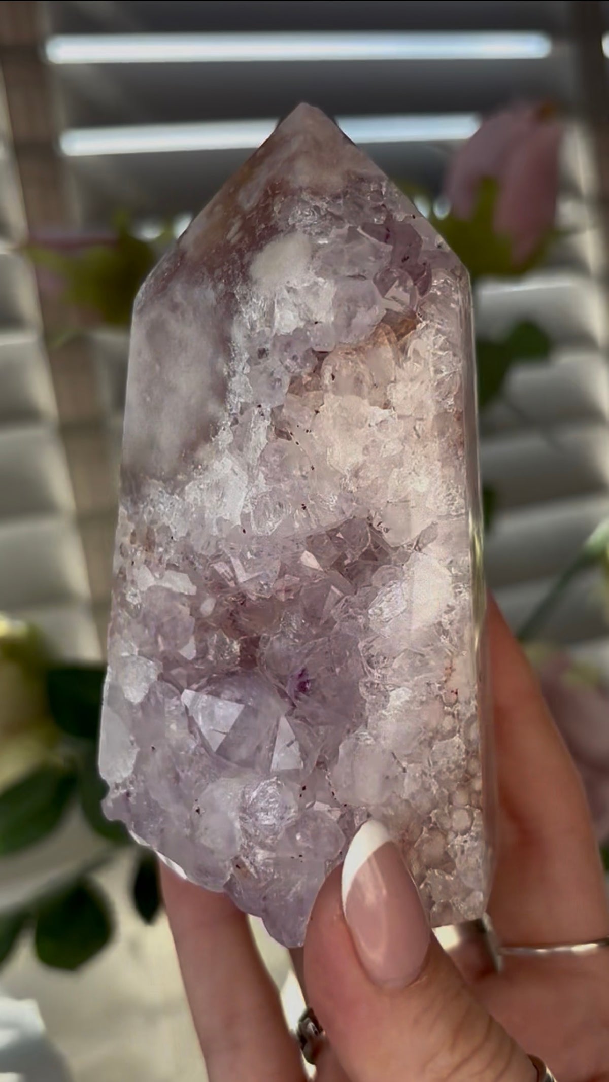 Beautiful, chunky Pink amethyst tower with lilac quartz 11.5cm(h) by 6.5cm(w)
