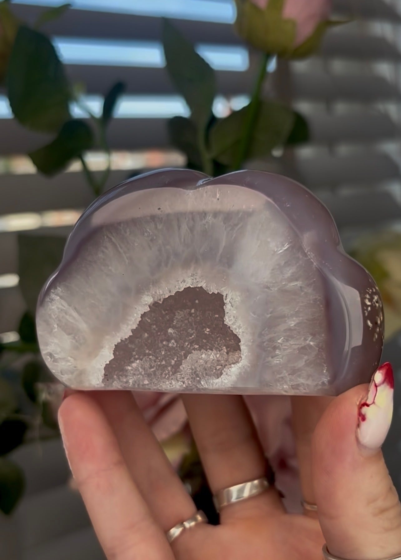 Beautiful, agate cloud with druzy