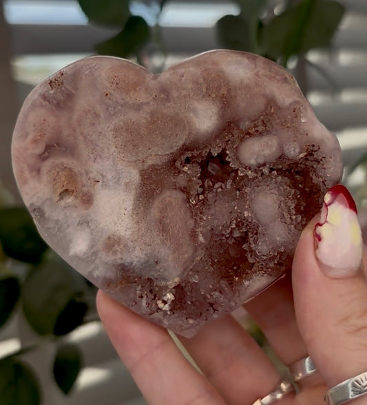 pink amethyst heart - comes with stand 8.5cm
