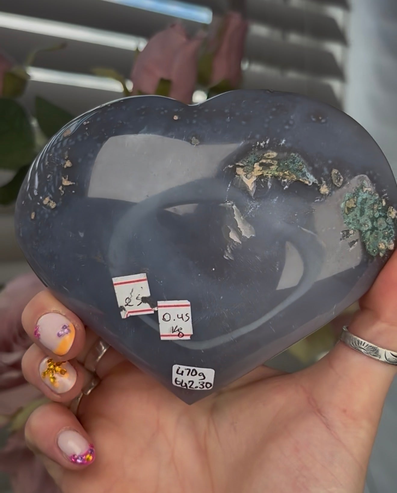 Beautiful, high quality, agate heart with druzy - stand included