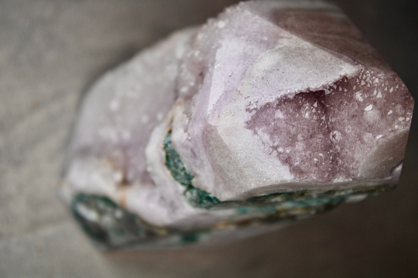 Light purple, pink amethyst tower full of druzy and green jasper 615g 11.5cm(H) 6.5cm(w)