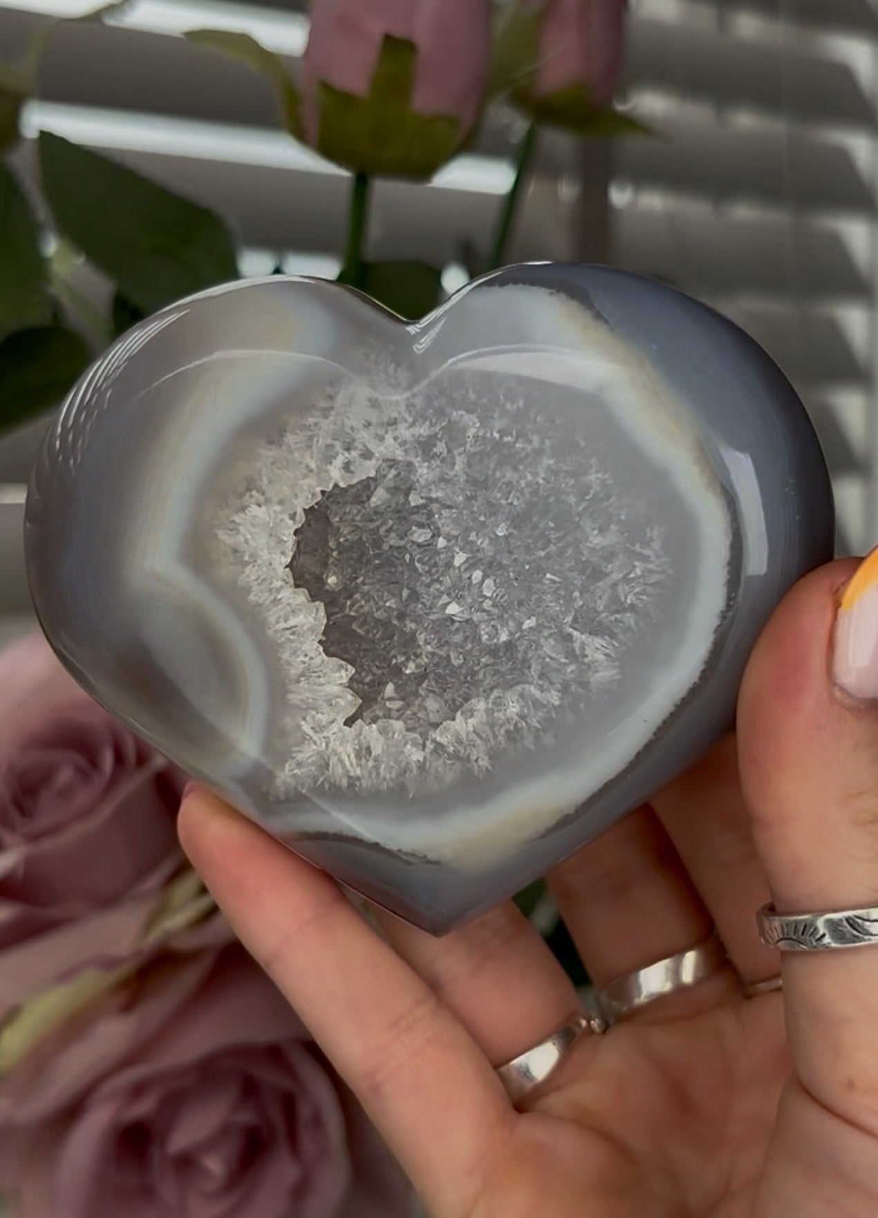 Beautiful, high grade, agate heart with druzy - comes with stand