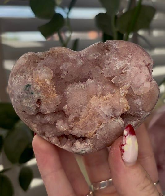 pink amethyst heart - comes with stand 8.5cm