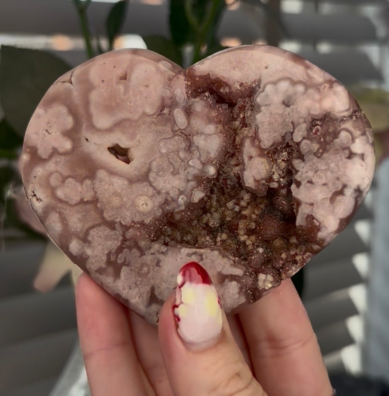 Druzy pink amethyst heart - comes with stand (10cm)