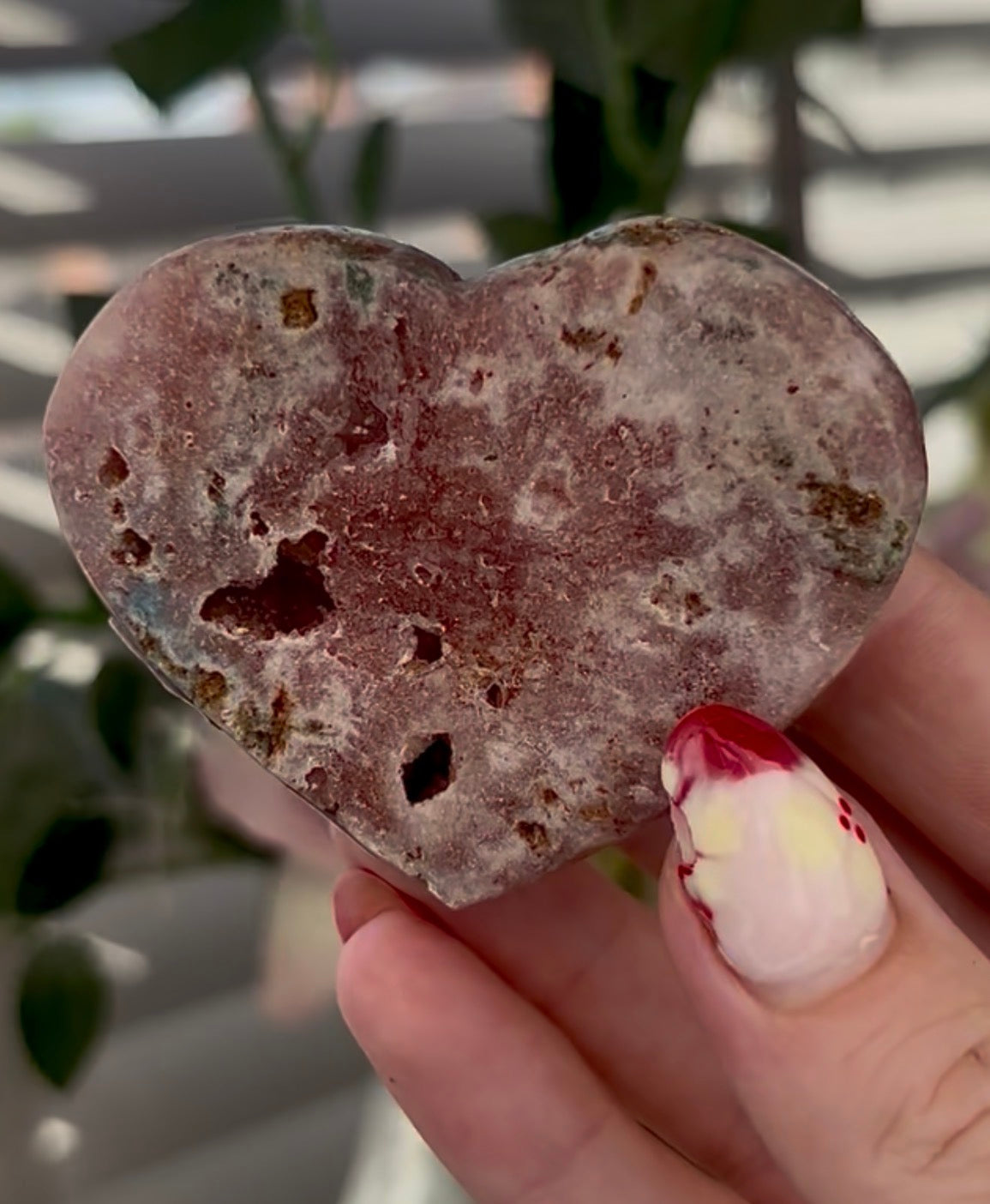 pink amethyst heart - comes with stand 6.5cm