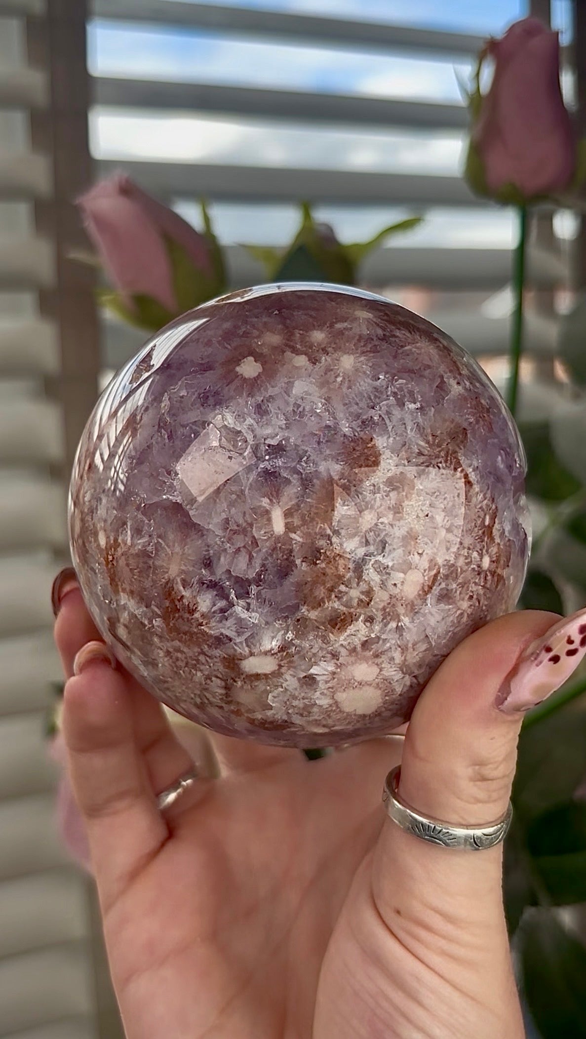 High grade, amethyst Flower agate sphere with high clarity quartz