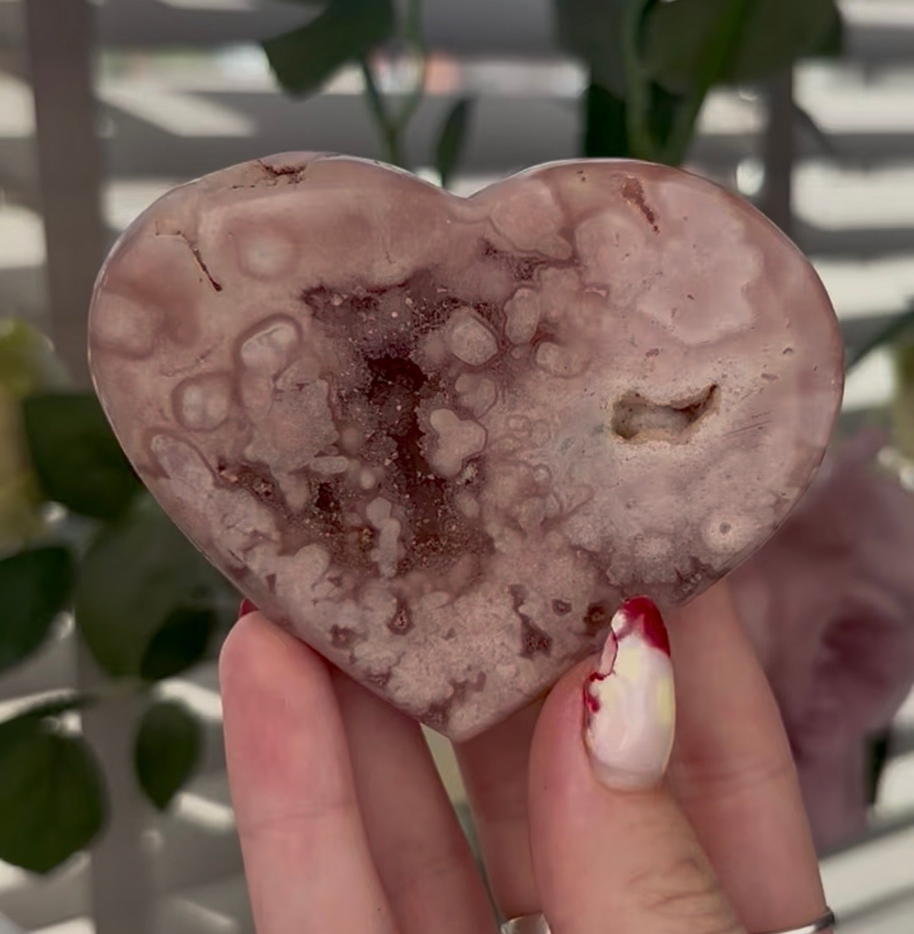 pink amethyst heart - comes with stand8.5cm