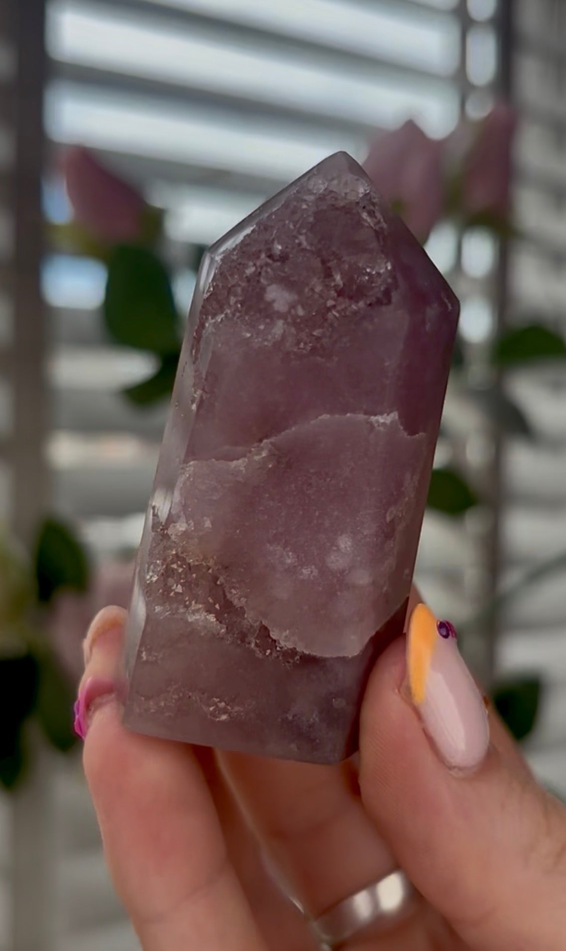 Beautiful, high quality, Pink amethyst tower in lilac tone
