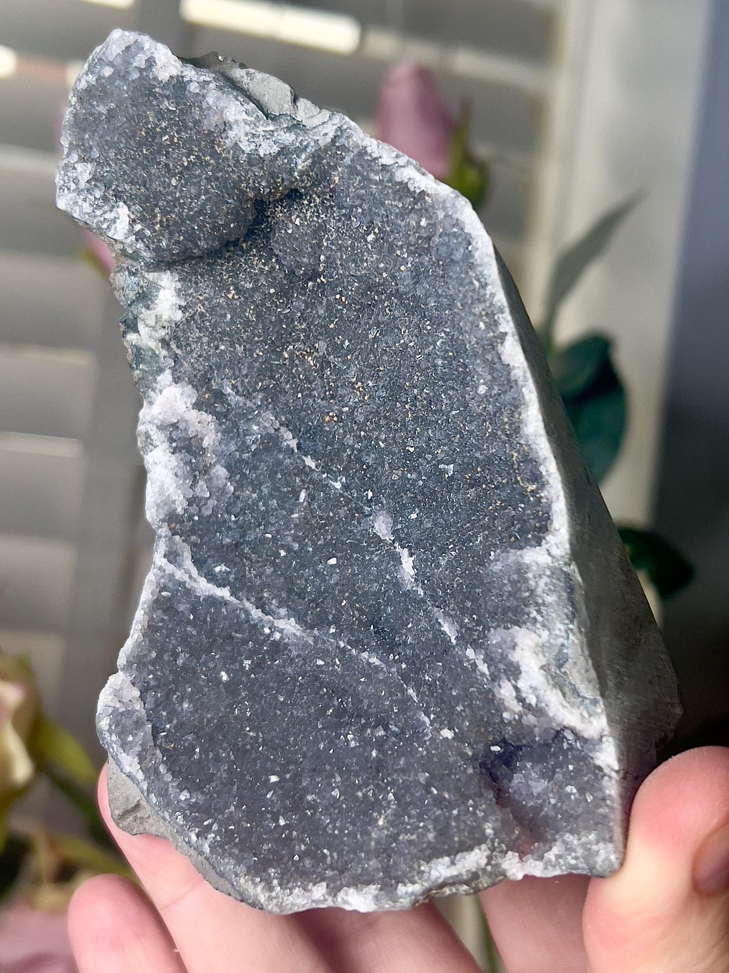 amethyst cutbase freeform with grey tone - 395G