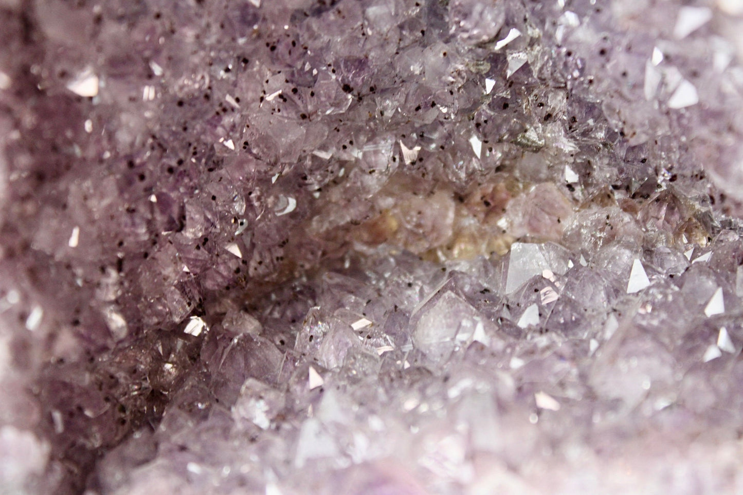 Large amethyst cathedral with agate banding and sugar druzy, cubic calcite - 6.7kg - slight damage in corner but can be painted