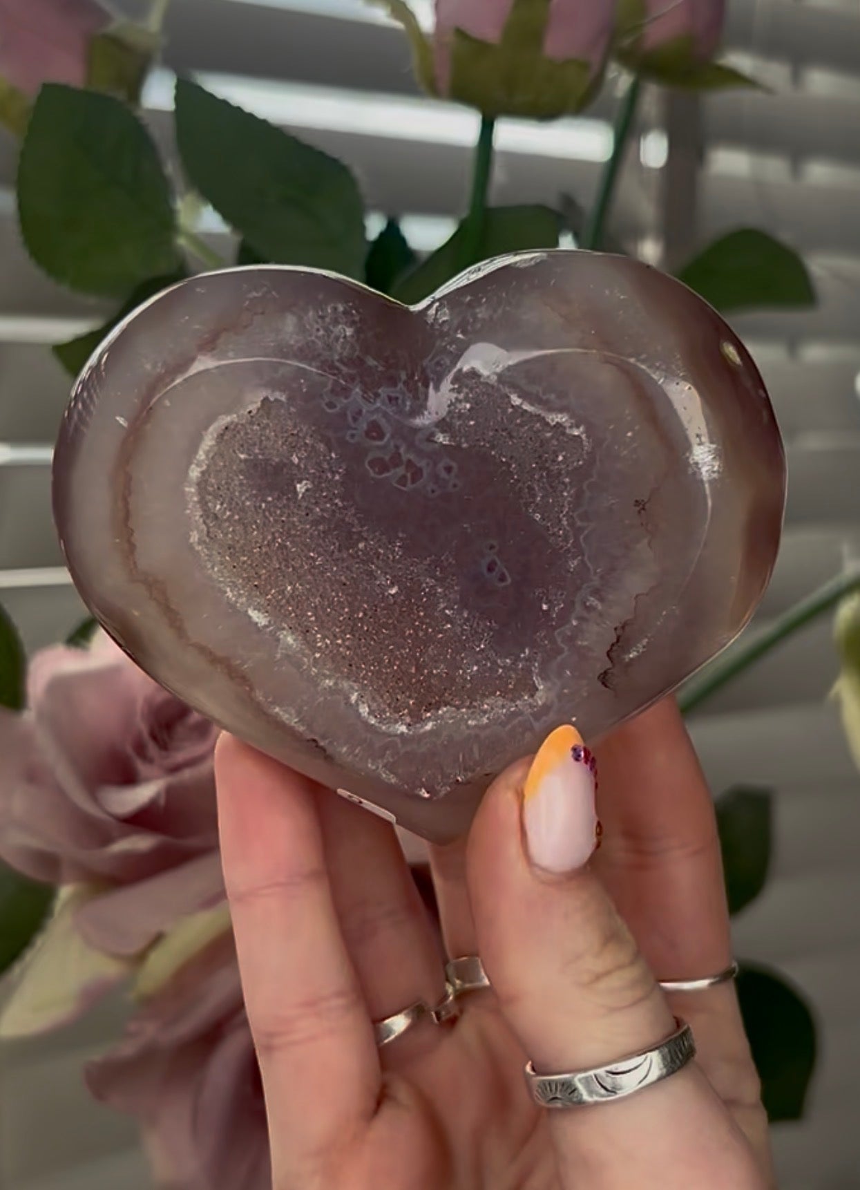 Beautiful, high quality, agate heart with druzy - stand included