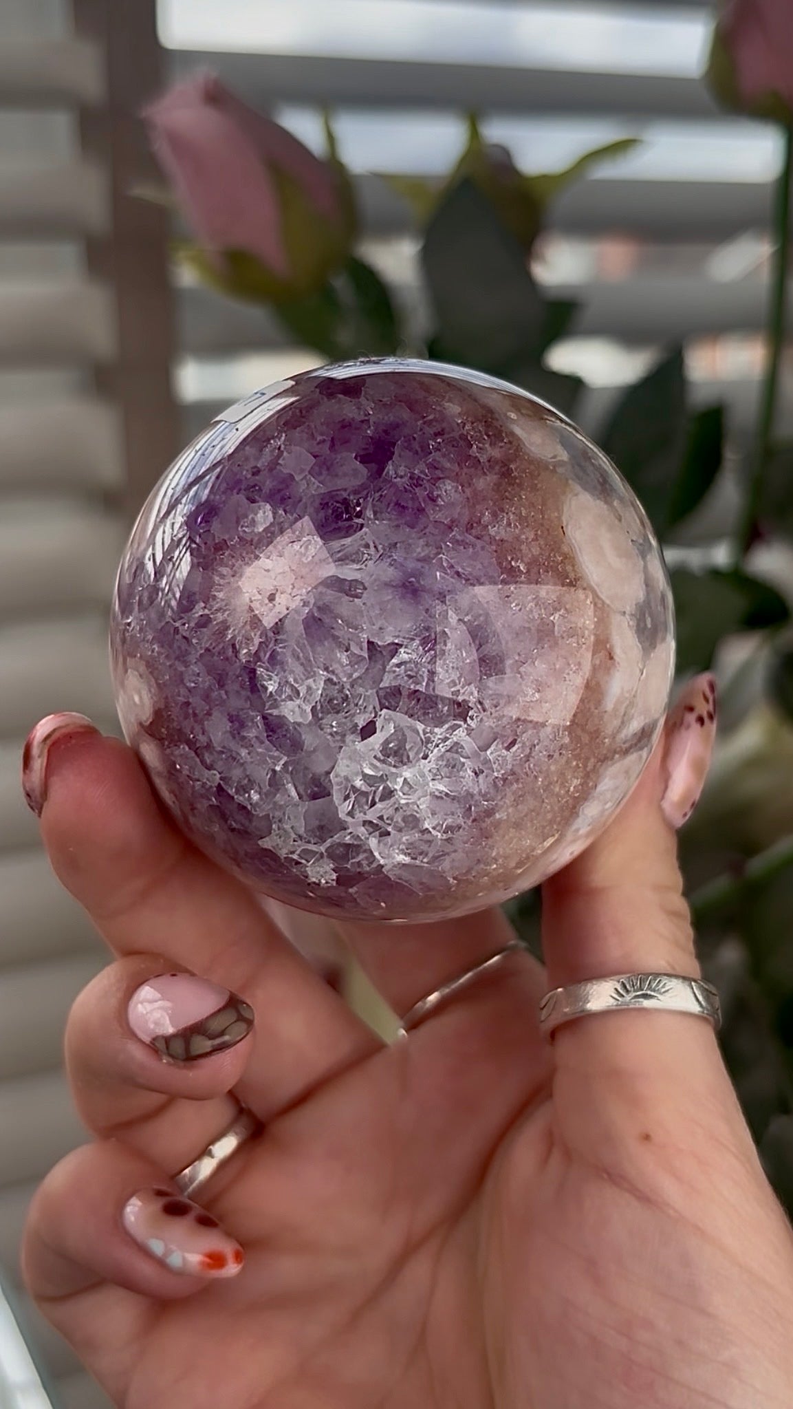 High grade, amethyst Flower agate sphere with high clarity quartz