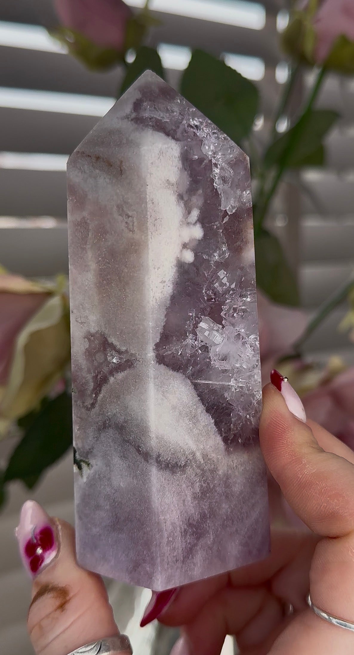 Hq Pink amethyst tower in lilac tones 12cm(h) 5cm(w)
