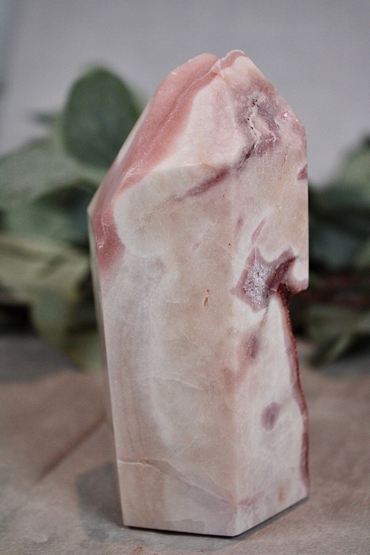 Stunning Pink amethyst tower with red druzy - 650g 11.5cm (h)