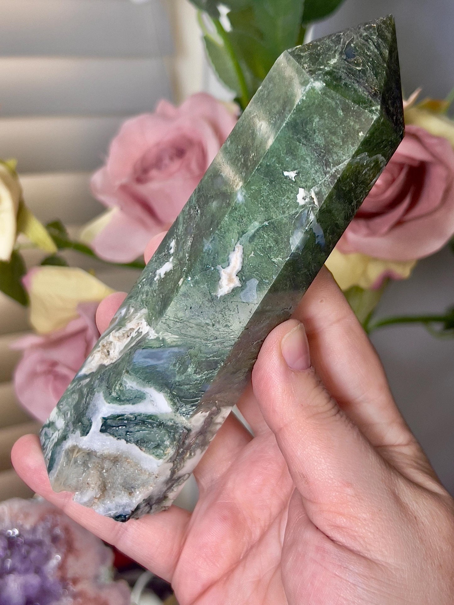 Large, moss agate & quartz tower