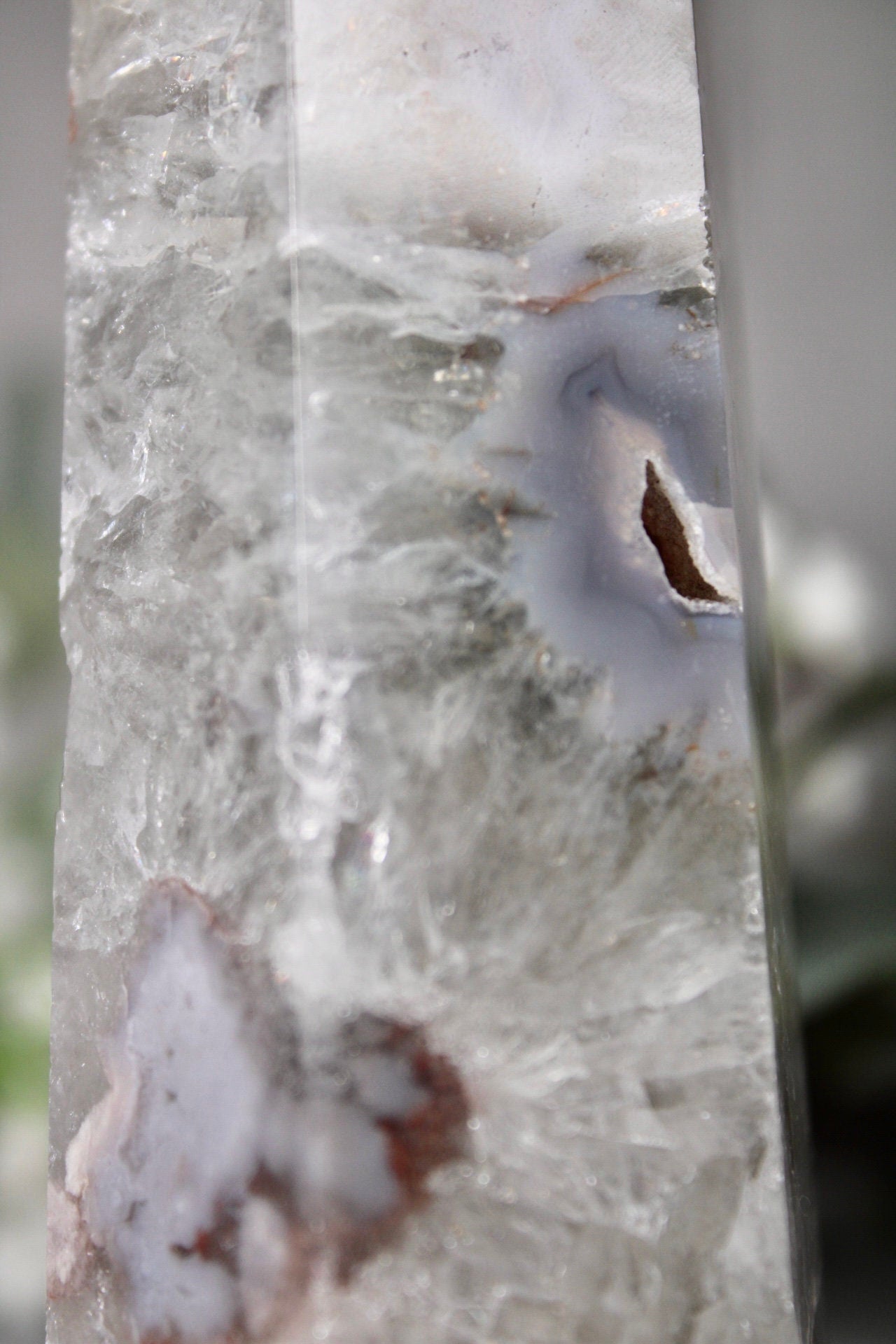 Green, Chlorite quartz, flower agate tower 325g 12cm (H) 4.5cm (W)