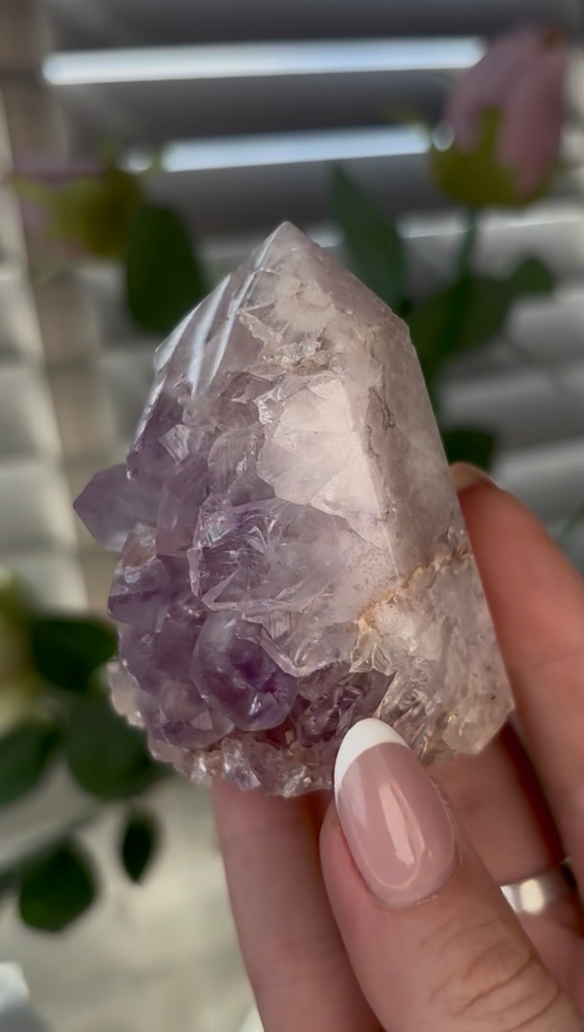 Beautiful, chunky Pink amethyst tower with lilac quartz 6.6cm(h) by 5cm(w)