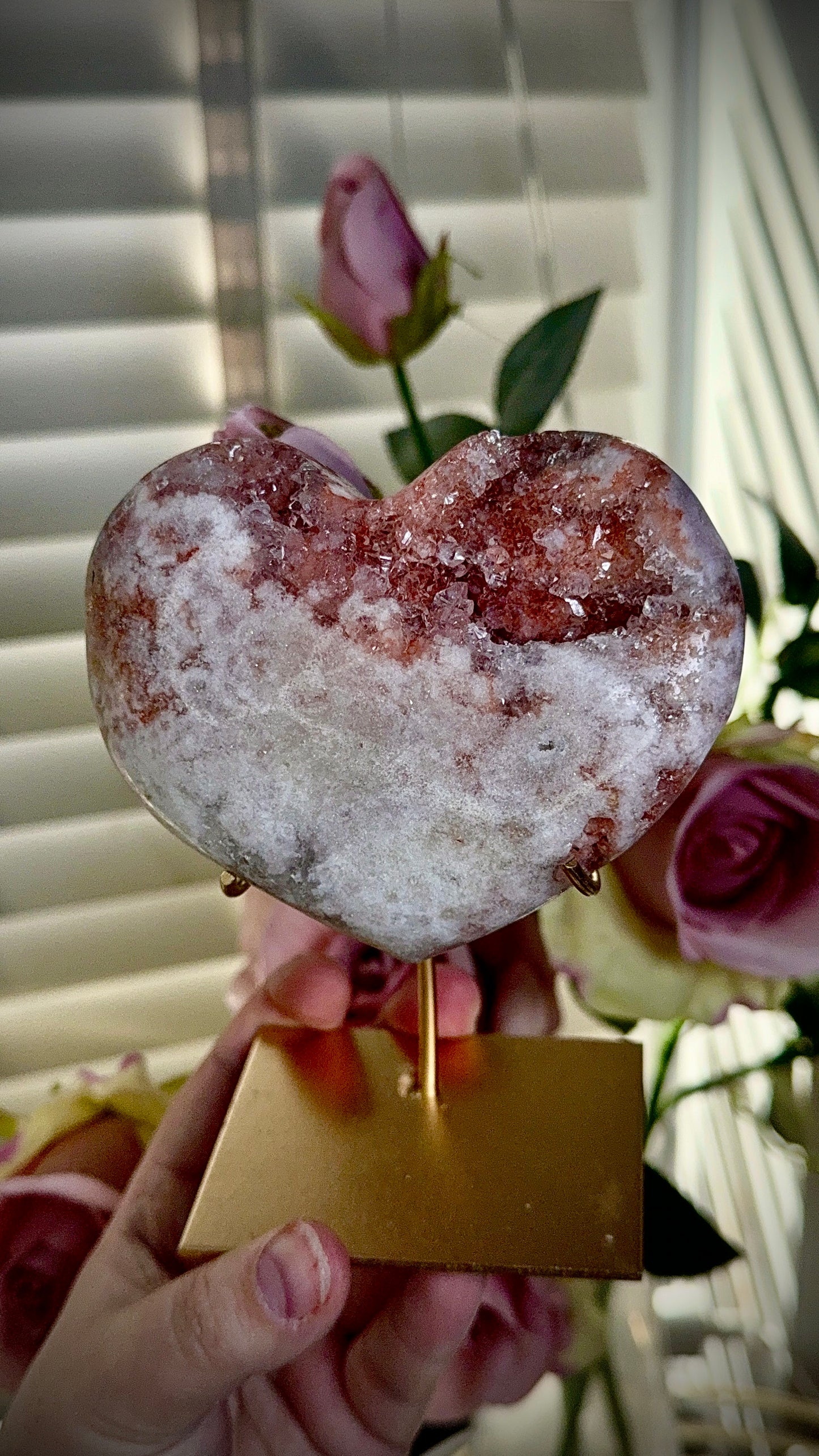 Hq pink amethyst heart - comes with stand