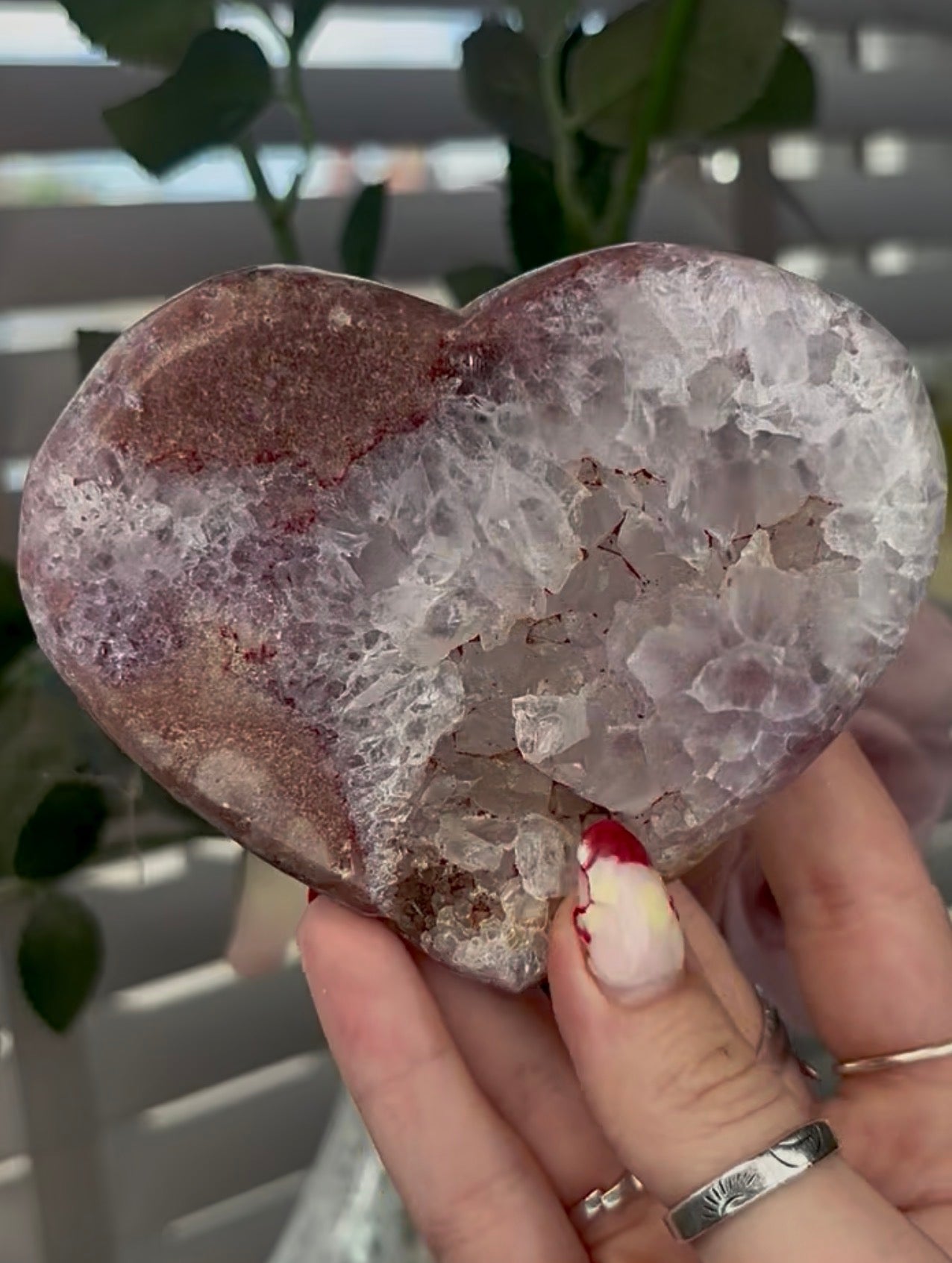 Beautiful pink amethyst heart with quartz - comes with stand (10.8cm)