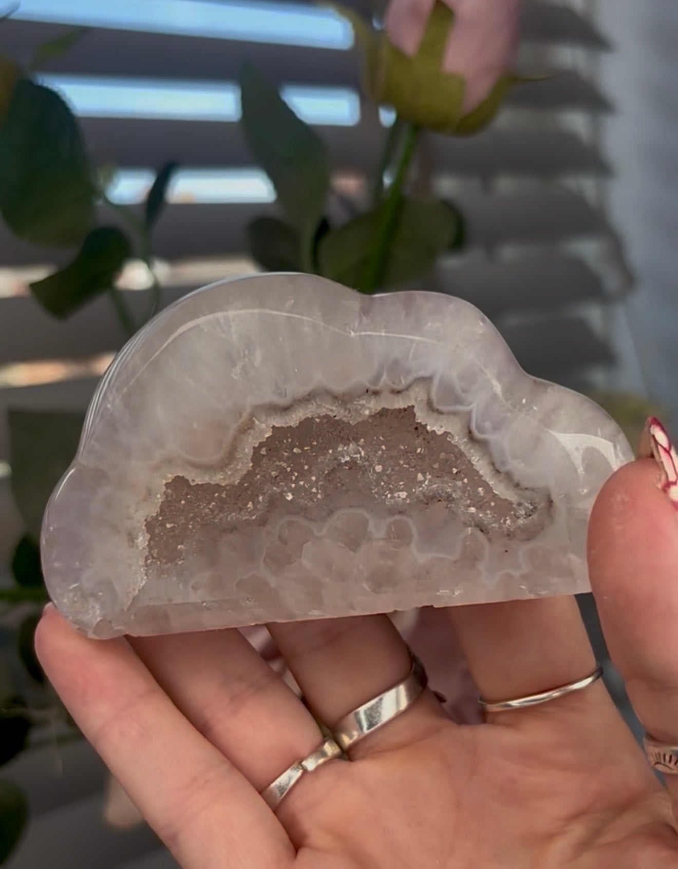 Beautiful, agate cloud with druzy