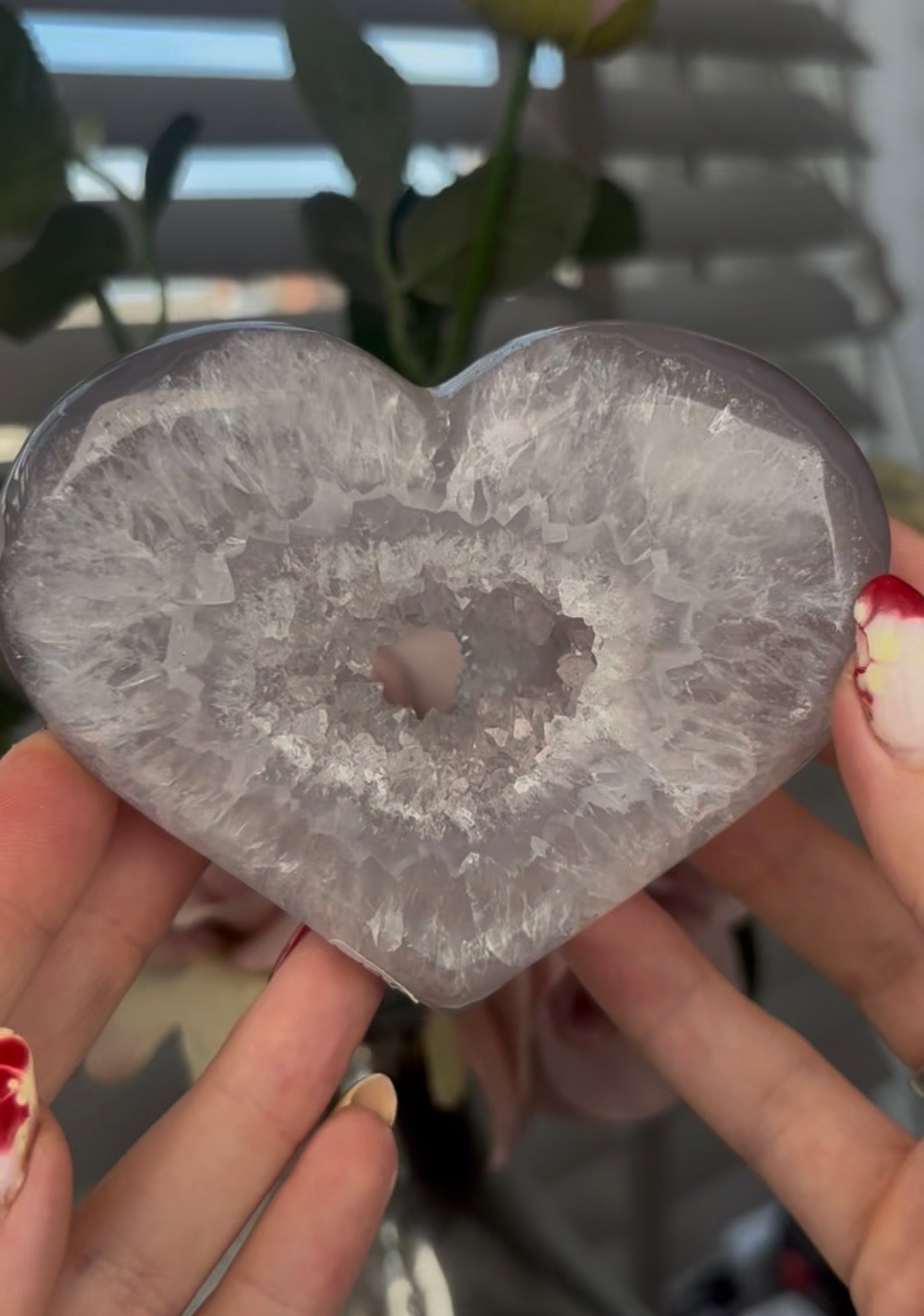 Beautiful, druzy agate heart - stand included