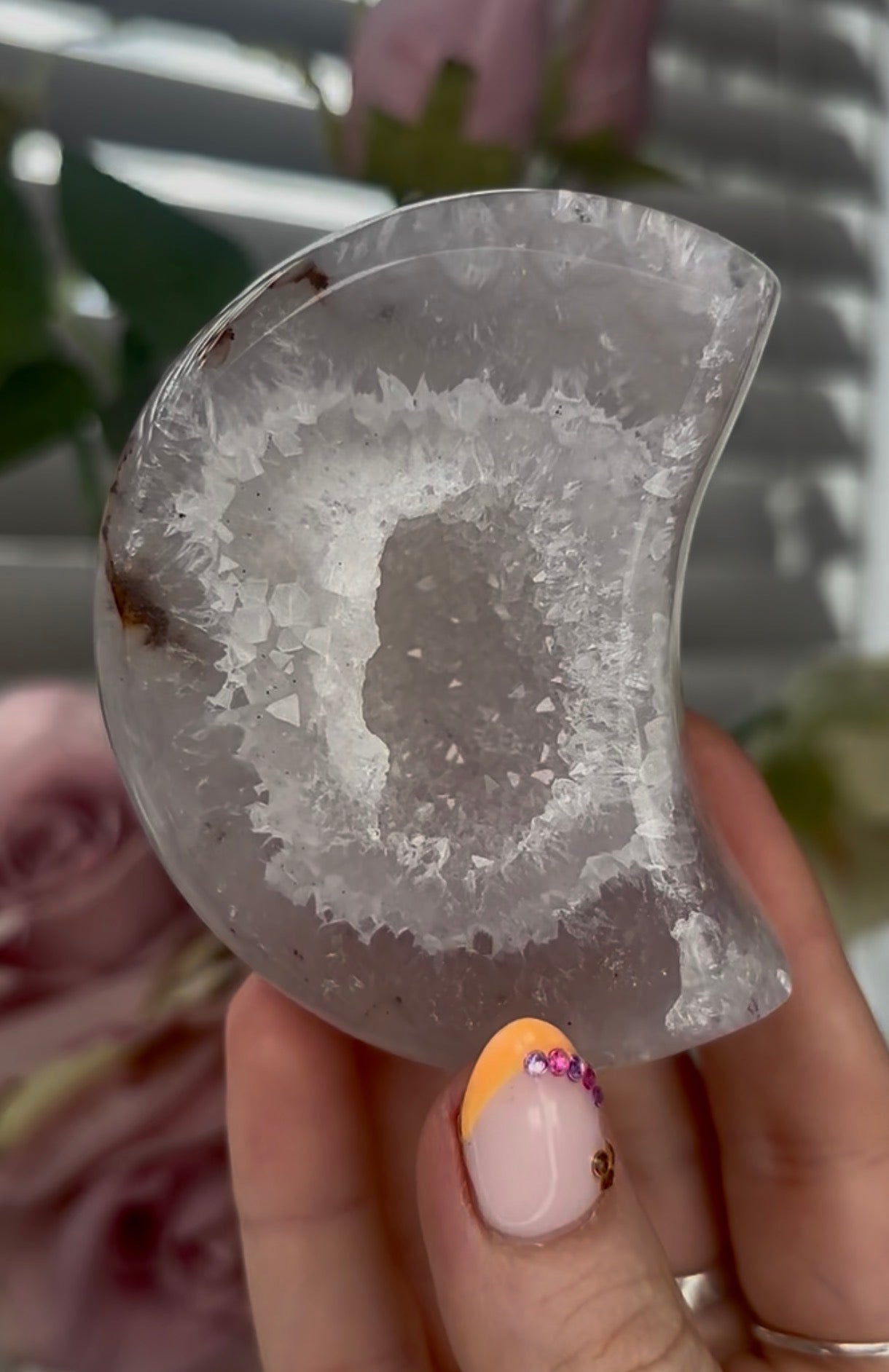 Beautiful, high quality, agate moon with druzy - stand included
