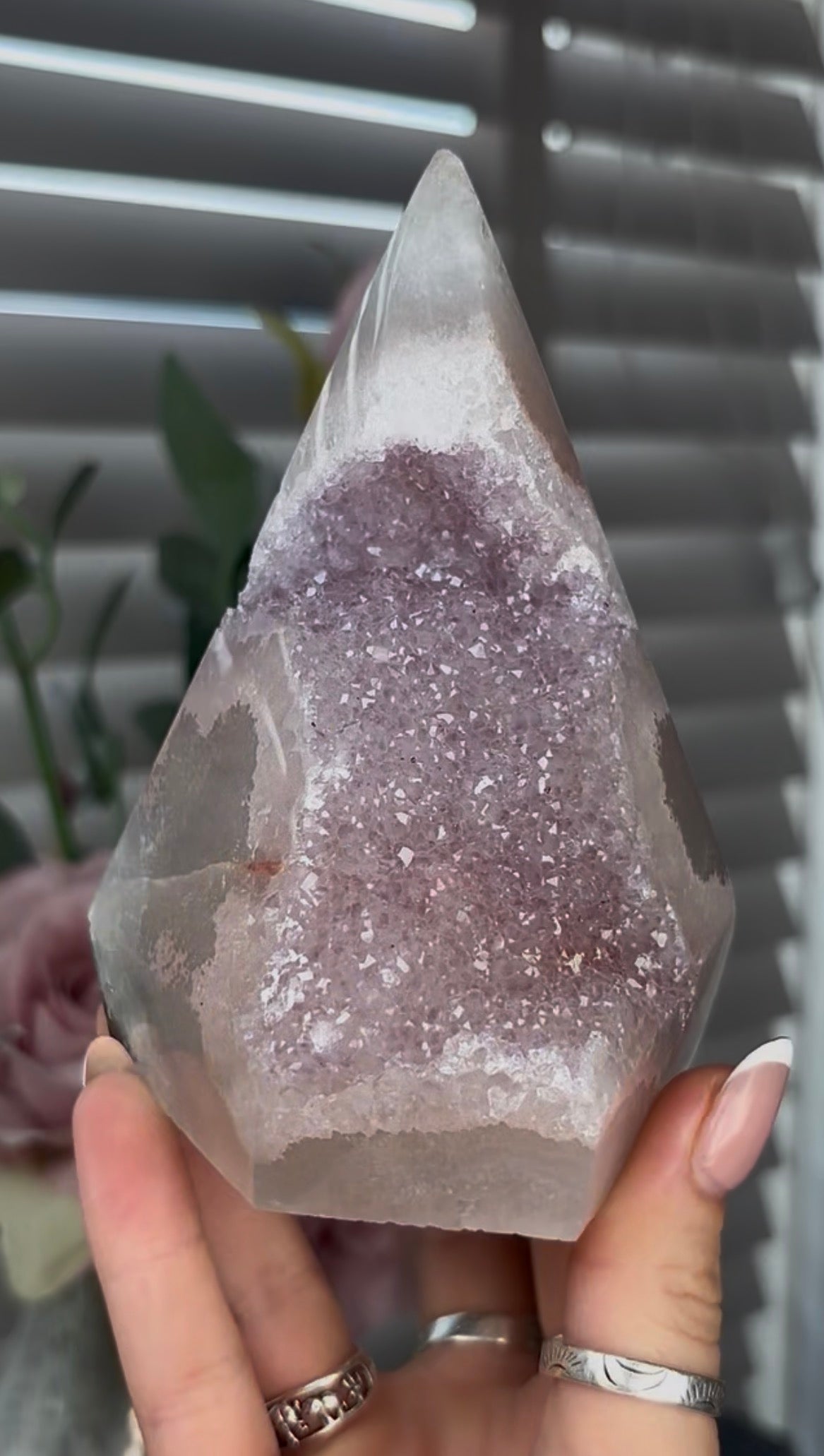 Beautiful, high grade, agate, self-standing, diamond with light pink druzy 12.2cm high