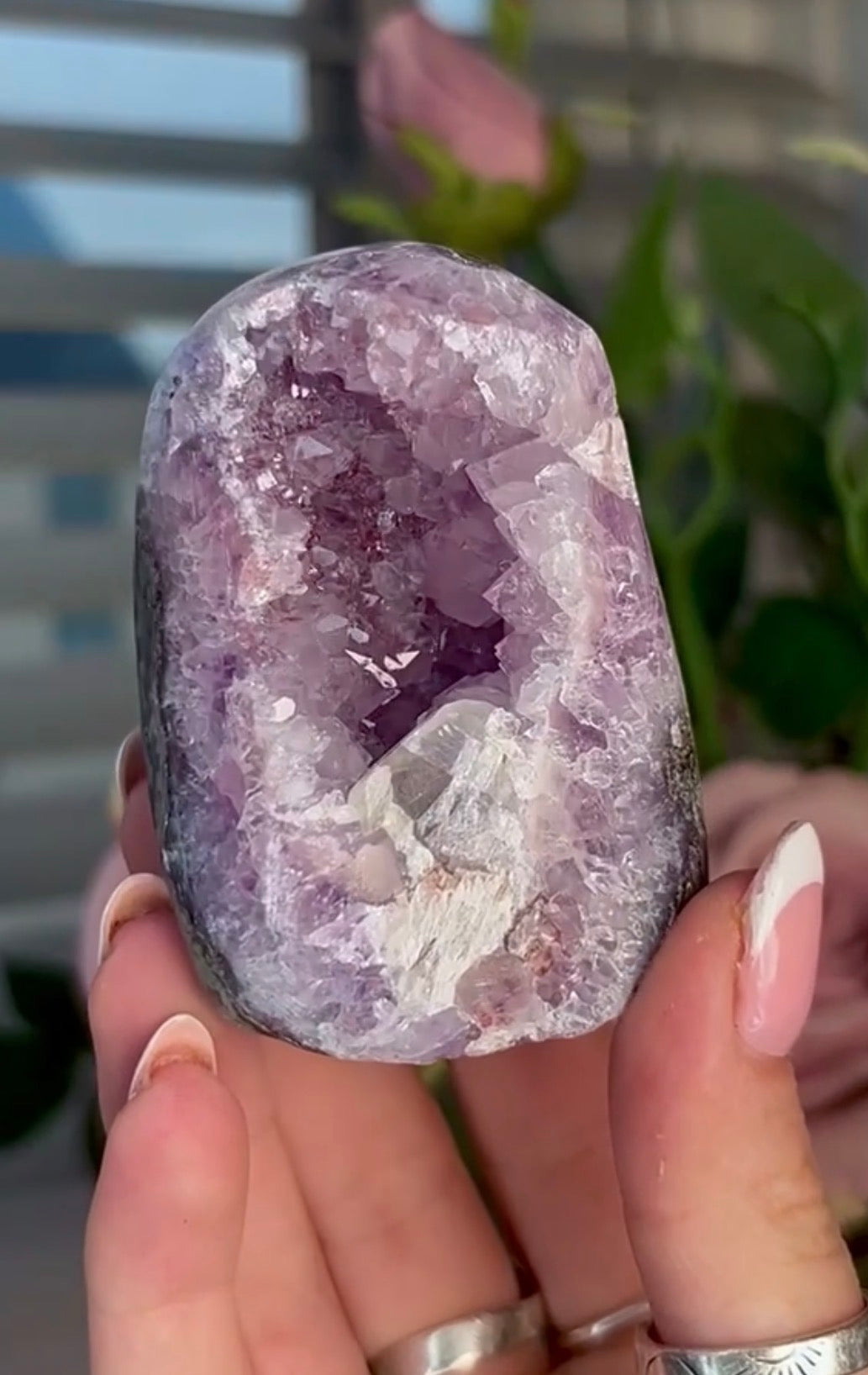 Hugh quality, Lilac, Rainbow amethyst cutbase