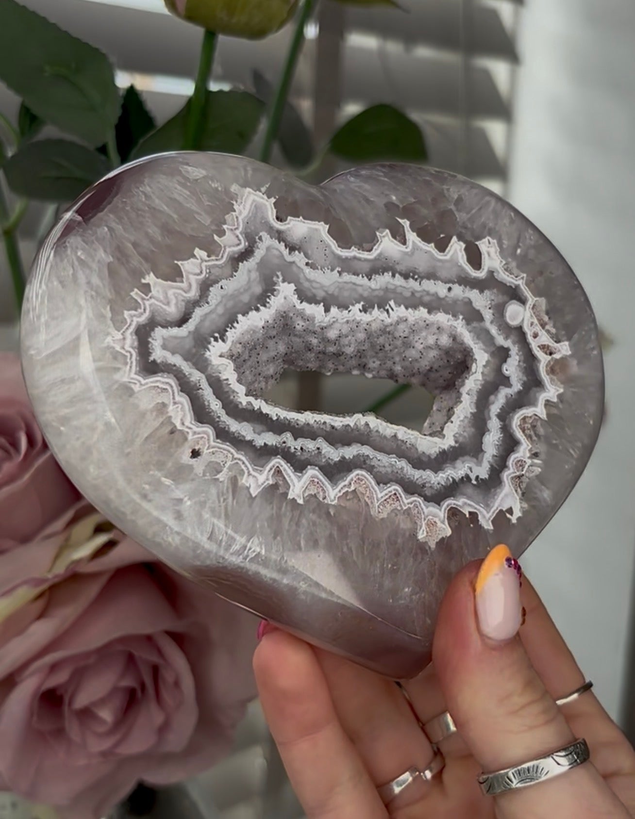 Beautiful, high grade, banded agate heart with druzy - stand included