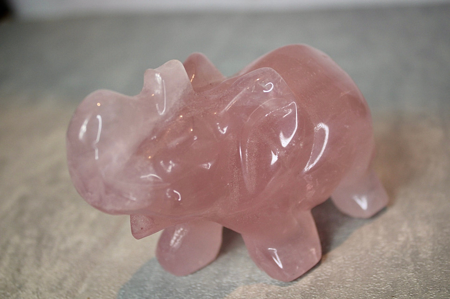 Starlight, rose quartz, elephant, carving 7.5cm (H) 10cm(L)