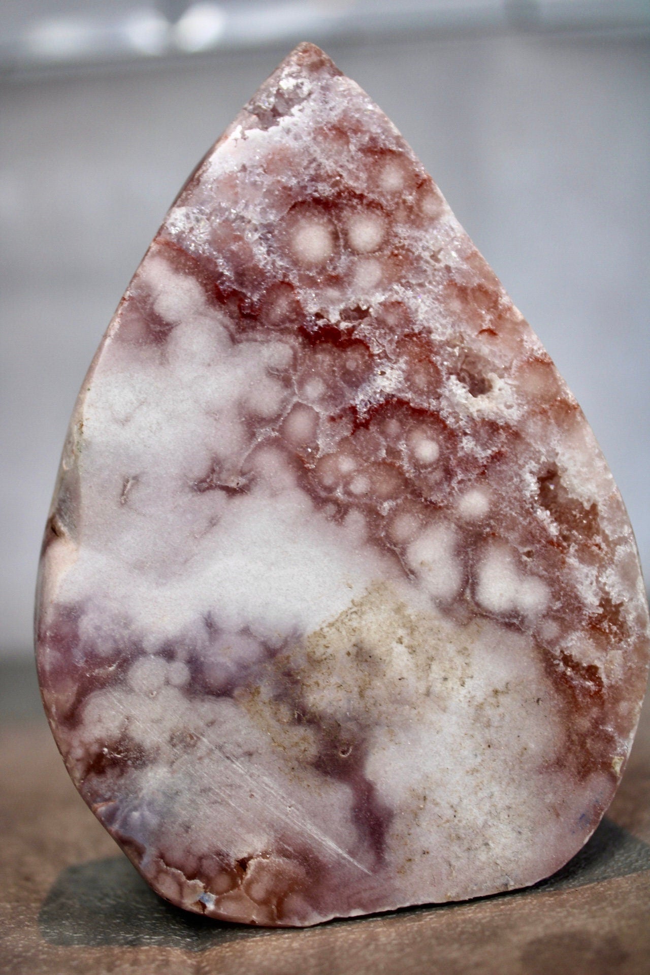 High grade, druzy, pink amethyst flame from Brazil 520g 11.5cm (h) 8cm (w)