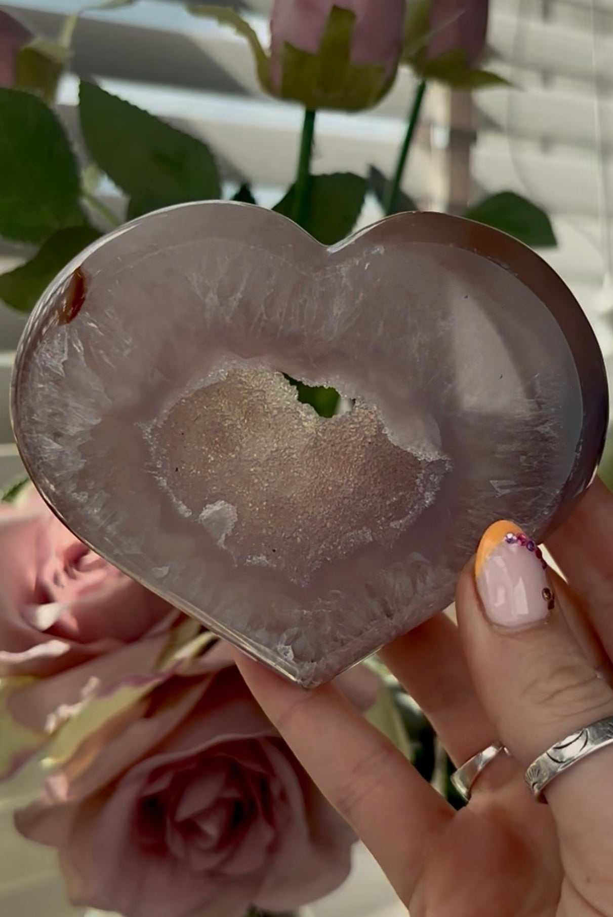 Beautiful, high quality, agate heart   with druzy - stand included