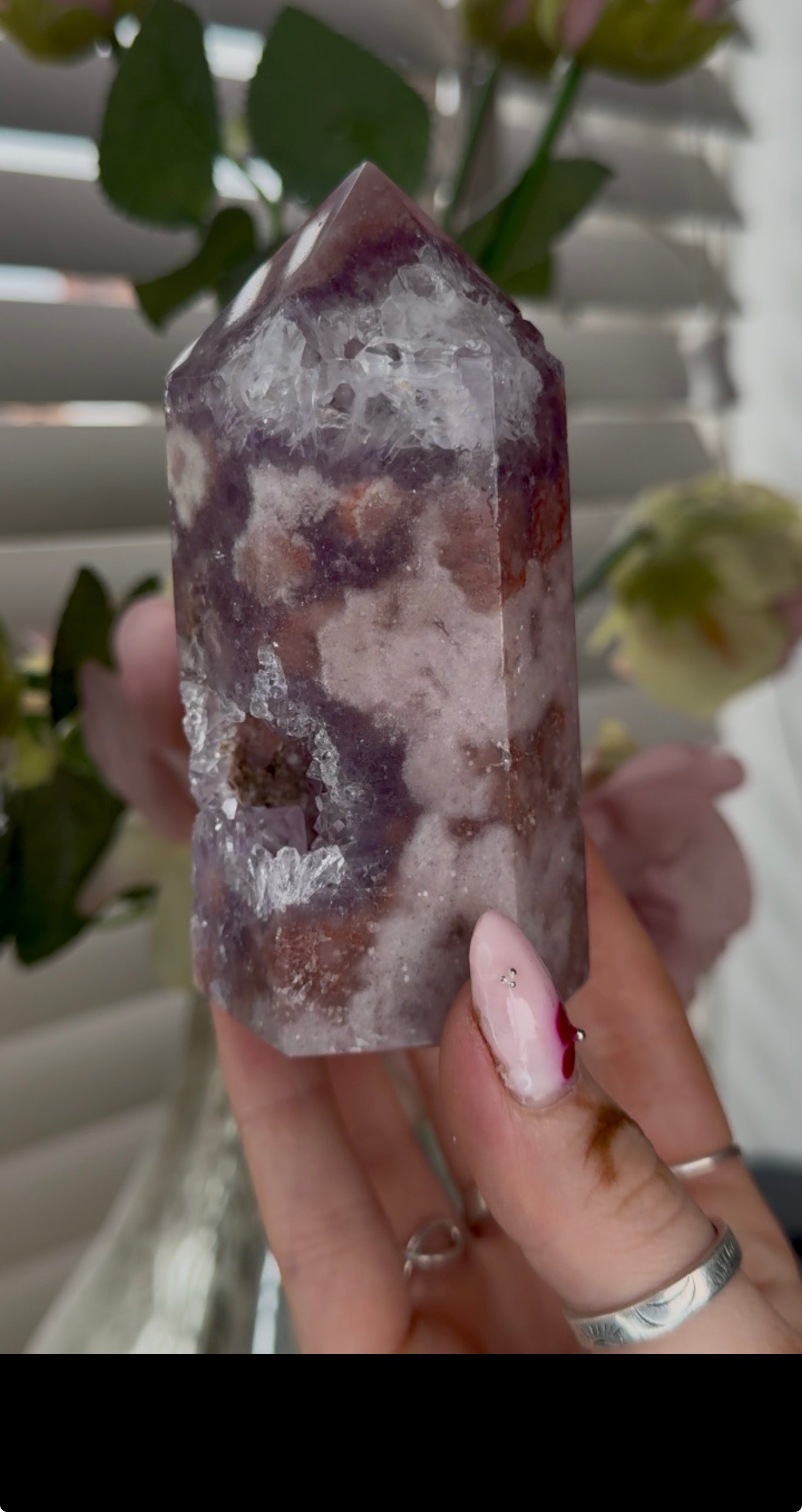 High quality Pink amethyst tower in purple & lilac tones 10.5(h) 5cm(w)