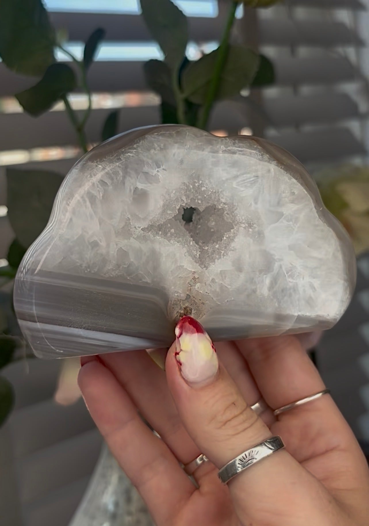 Beautiful, agate cloud with druzy